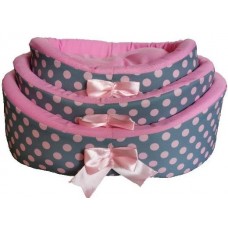Лежанка овальная для собак ДиАнКари, розовые в горошки, разные размеры Лежанка овальная для собак ДиАнКари, розовые в горошки, разные размеры